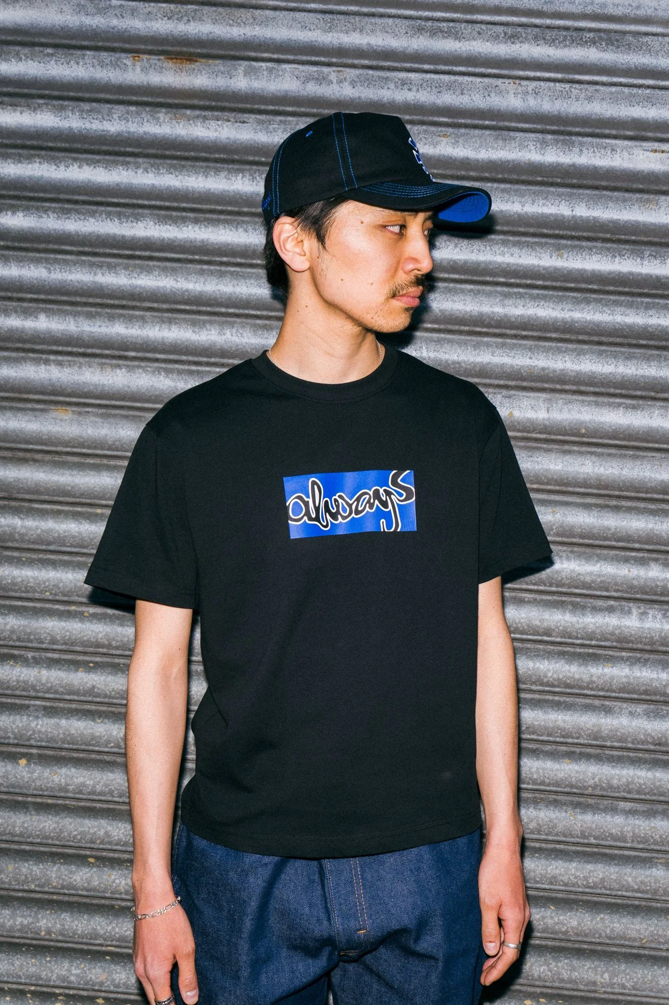 always up logo tshirt - black - Image 3