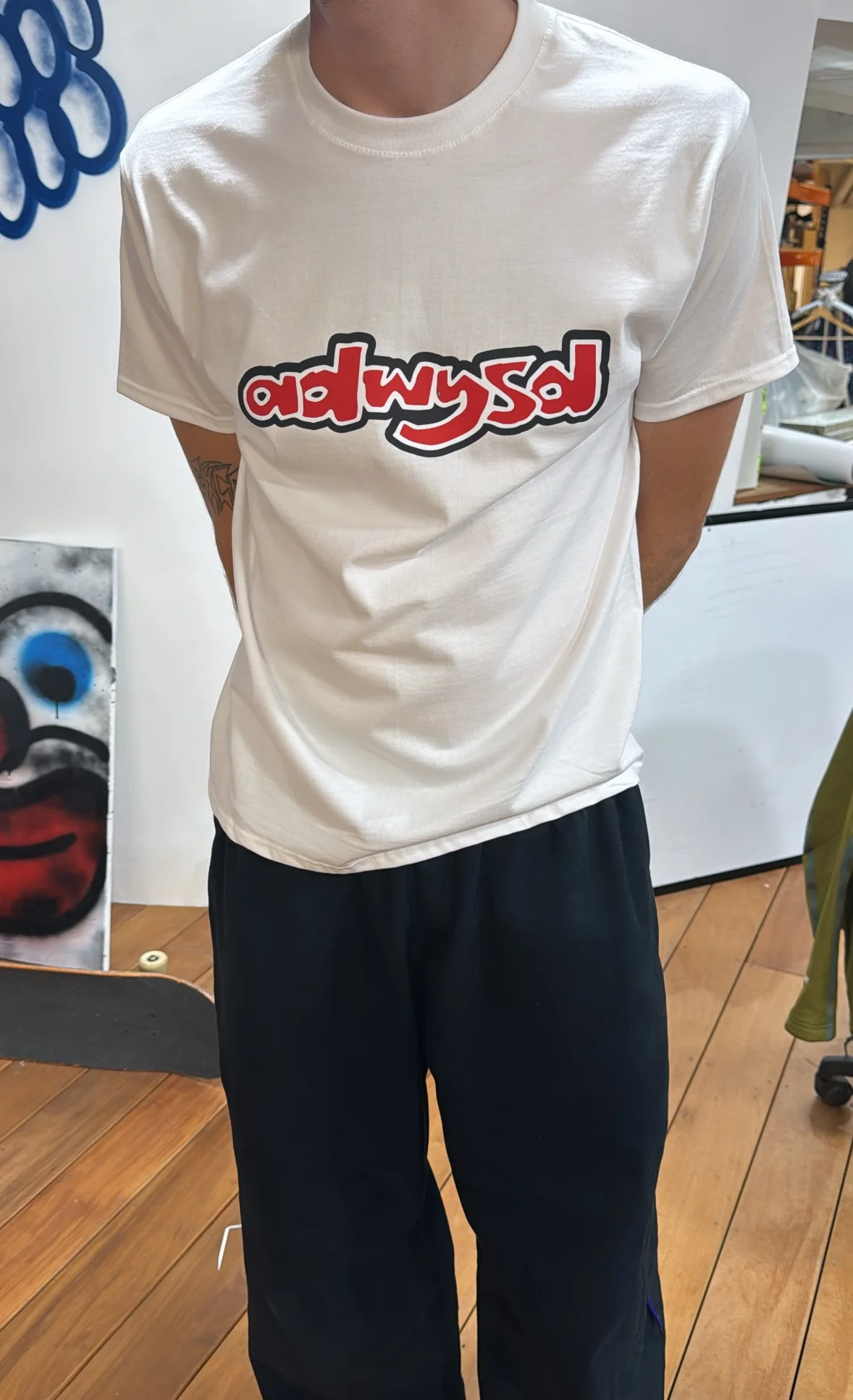 hand style adwysd tshirt - white - Image 3