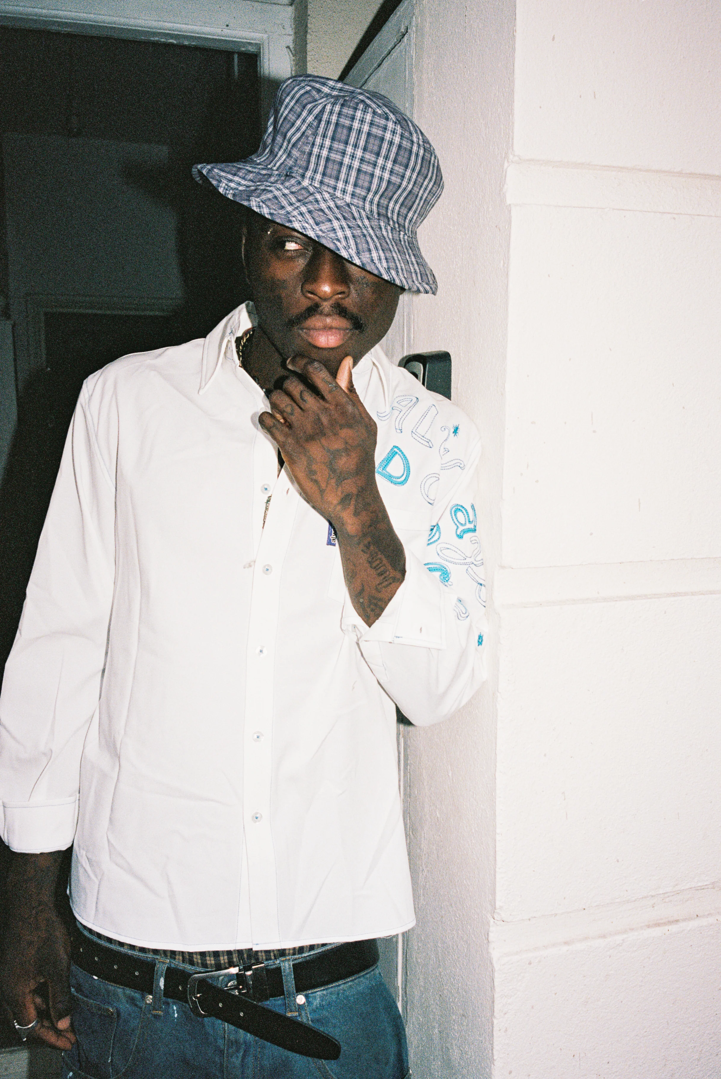reversible bucket hat - denim / plaid - Image 3
