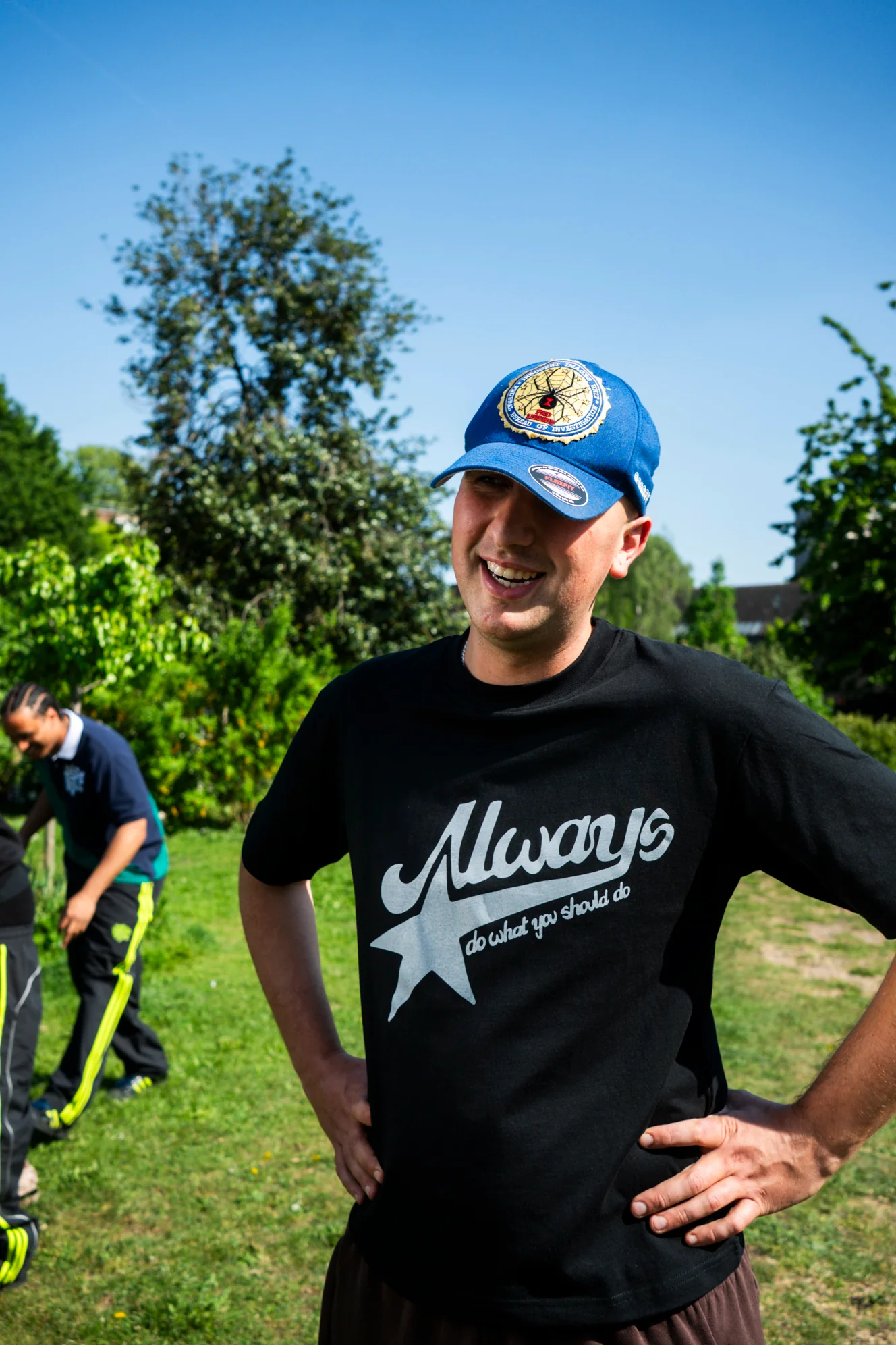 star up tshirt - black - Image 3